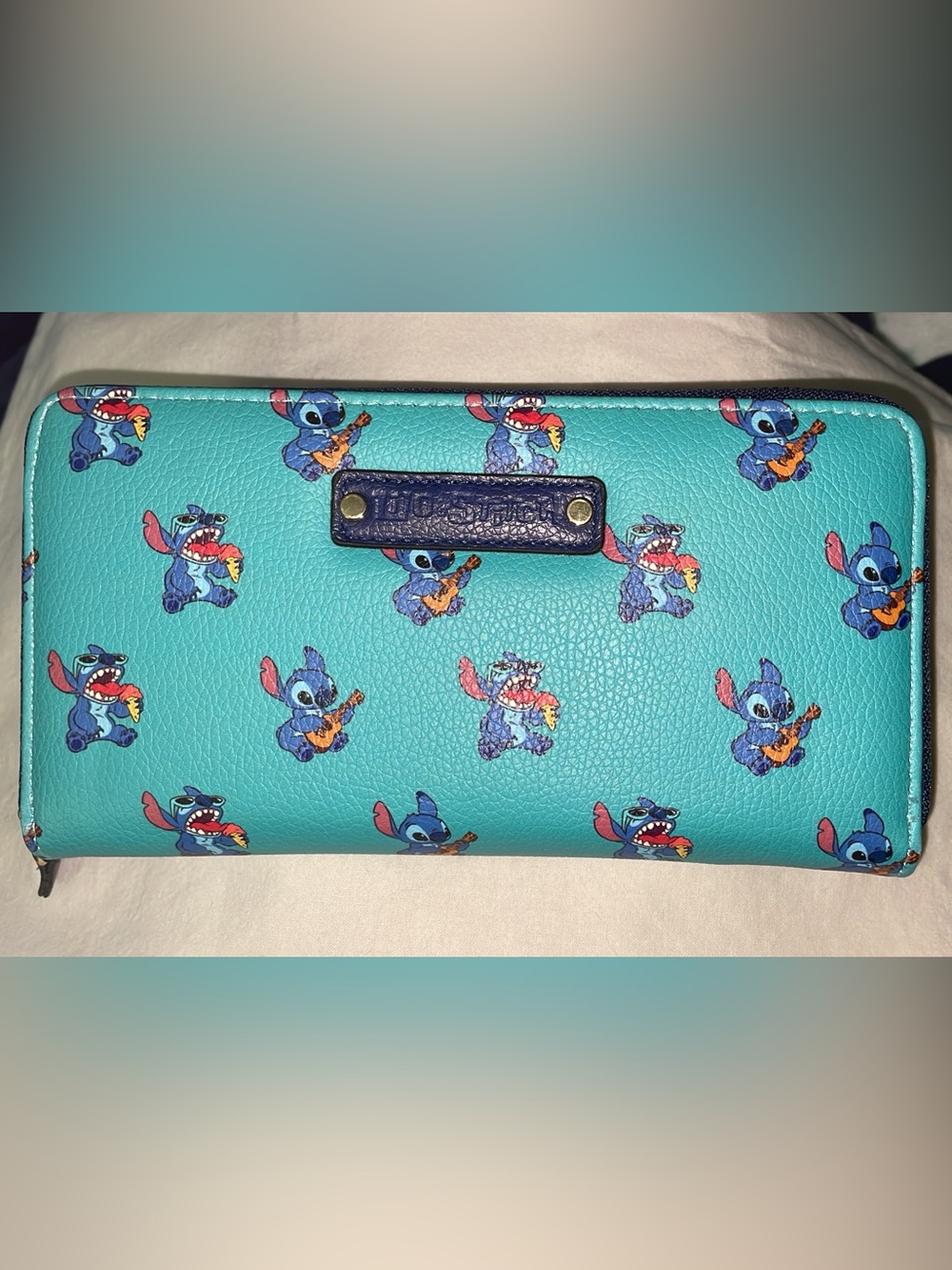 Loungefly Teal Stitch Pattern Zip Wallet LILO & STITCH